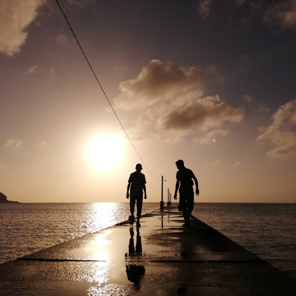夕暮れの原岡海岸