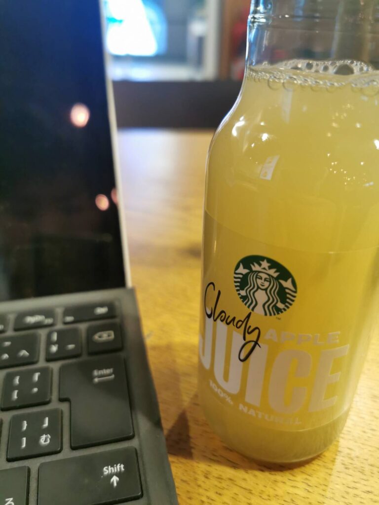 スターバックスのオレンジジュース