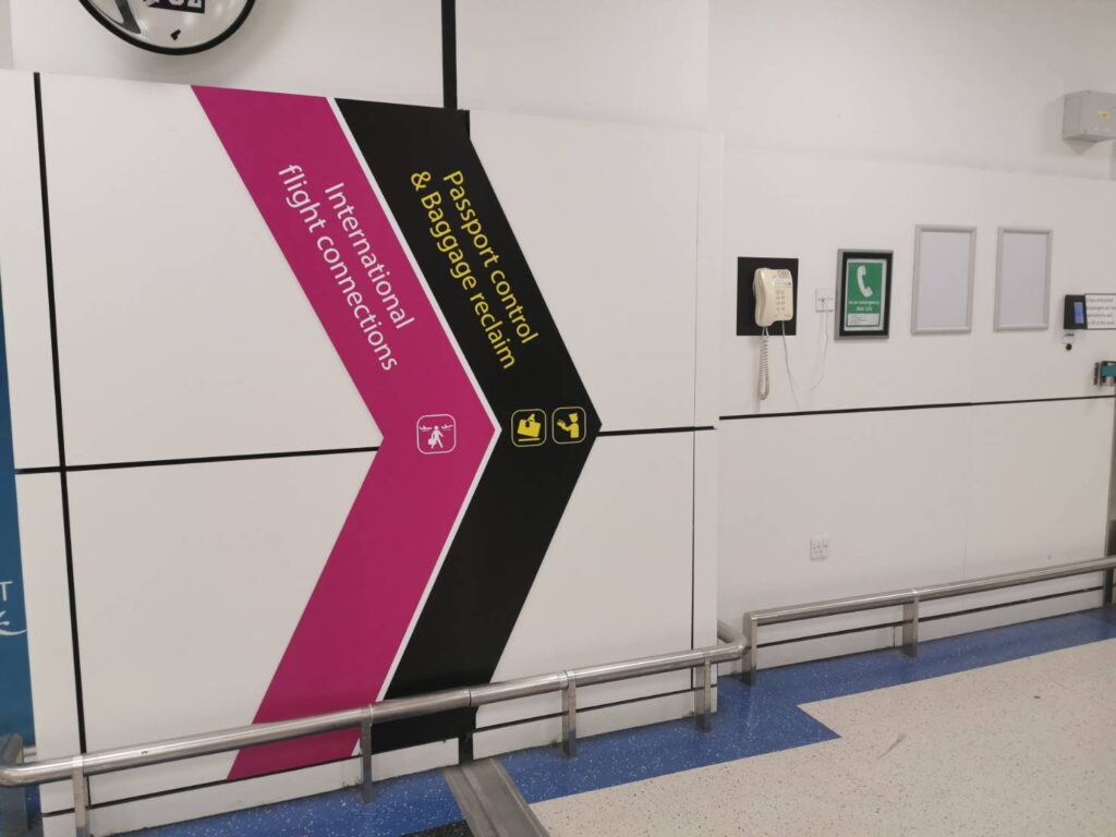 ガトウィック国際空港の英語表記