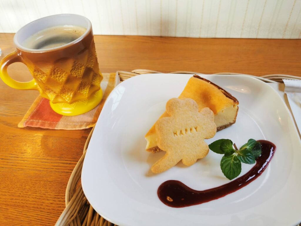 チーズケーキとコーヒー