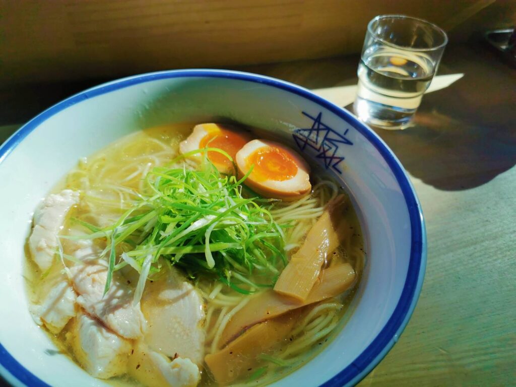 こいえラーメンの塩ラーメン